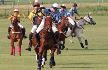 Dallas photographer Rebecca Welter was understandably disappointed Dallas photographer Rebecca Welter was understandably disappointed when her photos from Polo on the Lawn and Polo for the Planet were missing her photo credit. Rebecca is a good sport, and cheerfully submitted this photo, one of her favorites, and by george, it’s running with her credit this time! Photo definitely by Rebecca Welter